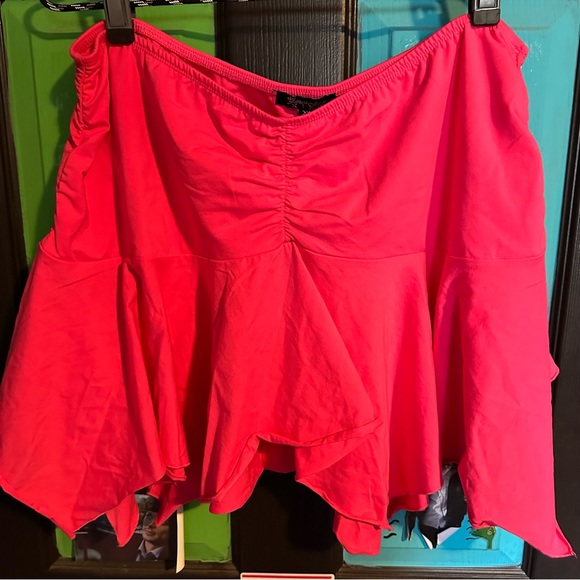 Plus size mini skirt - Picture 1 of 6